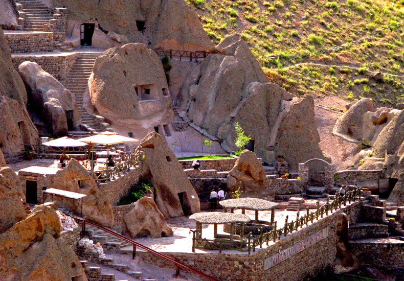 Laleh Kandovan Rocky Hotel